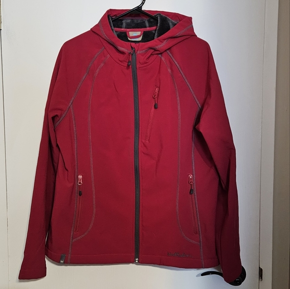 WINDRIVER (Mark's) Red Hooded Water-resistant Jacket Large - Picture 1 of 5